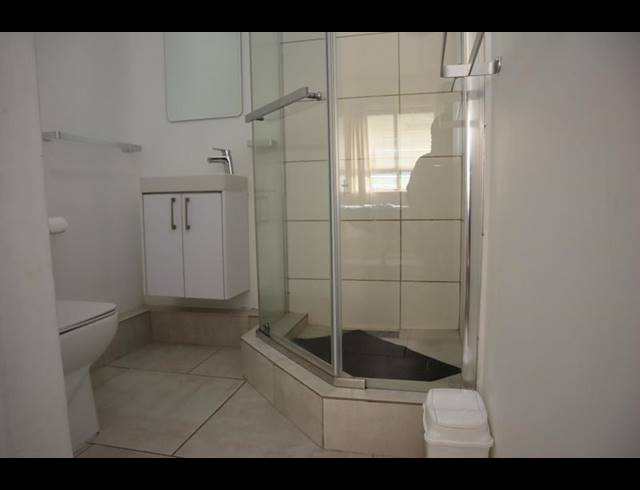 1 BEDROOM PROPERTY TO RENT IN BLOUBERG BEACHFRONT